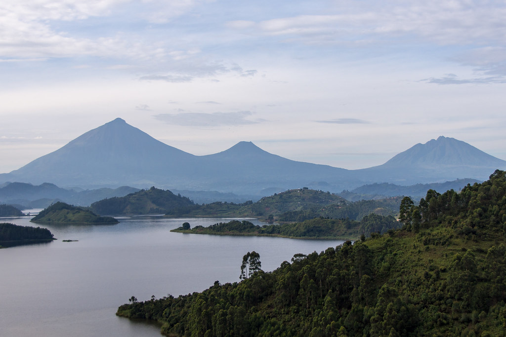 Discovering Mutanda Lake Resort