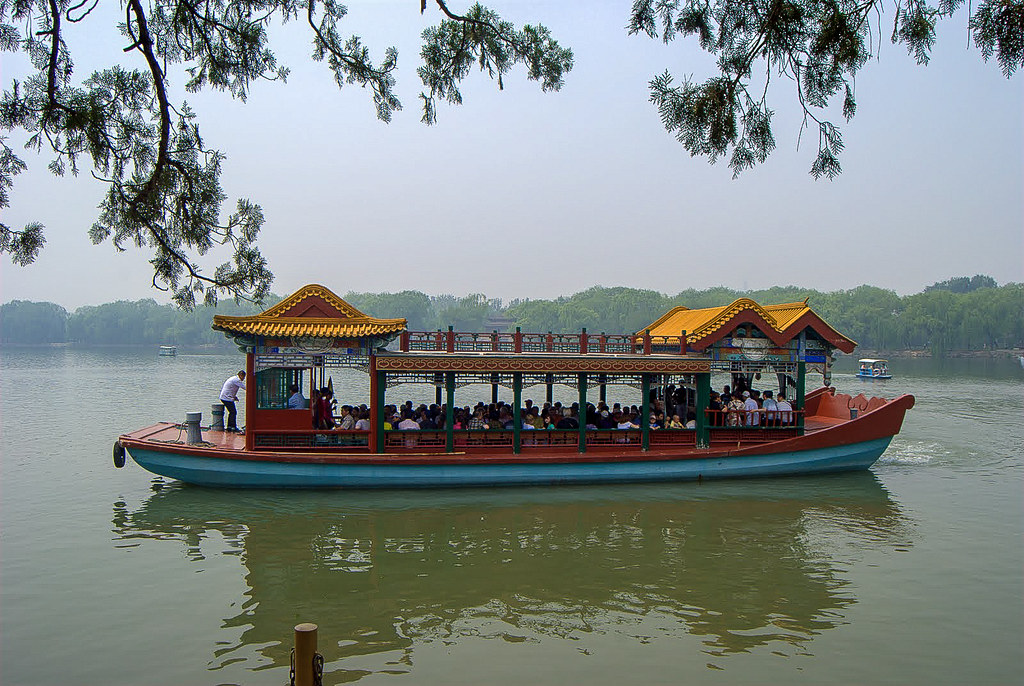 Boat Safaris in Uganda – Exploring the Pearl of Africa on Water