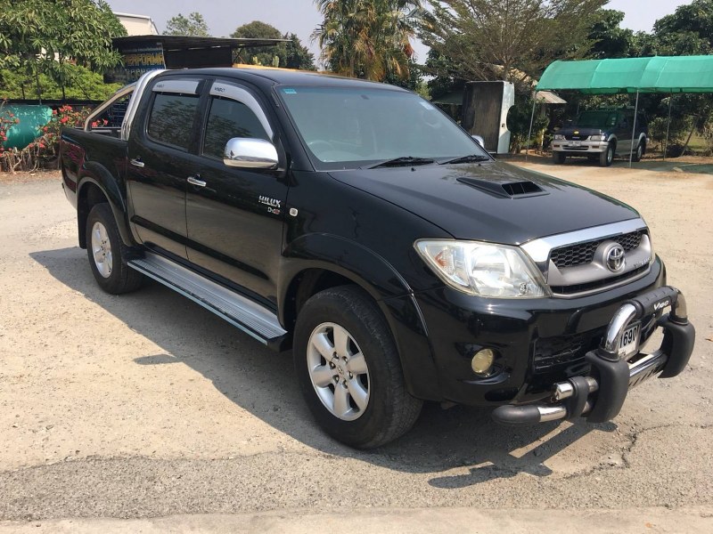 Car Hire and Gorilla Trekking – Explore the Wild at Your Own Pace