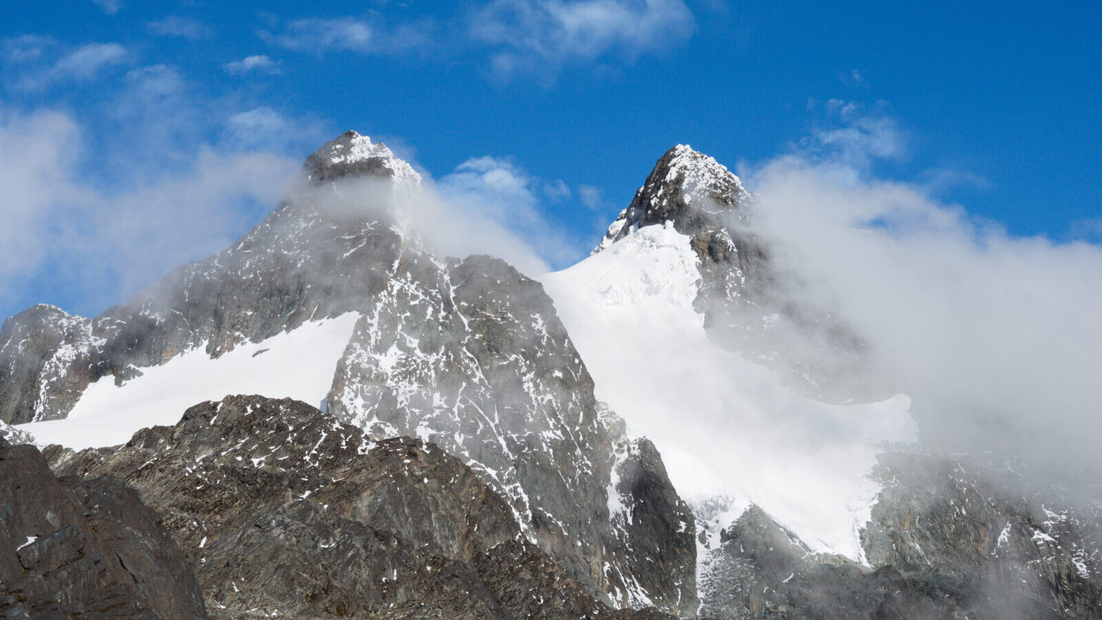 Rwenzori Mountains Trekking Expedition, Uganda