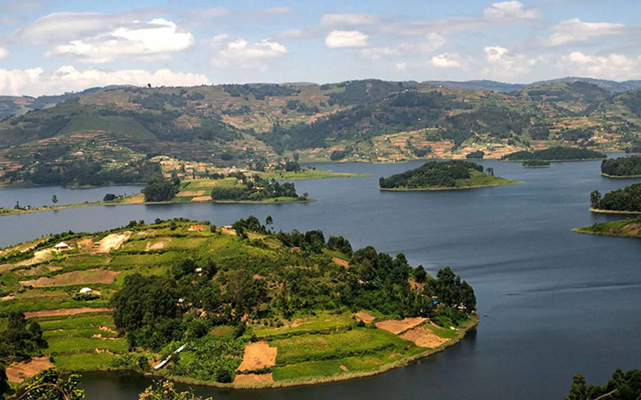 Lake Bunyonyi Accommodation: From Eco-Camps to Boutique Lodges