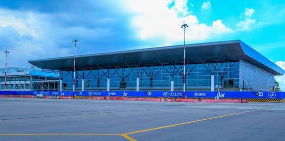 Entebbe Travel Guide: Uganda’s Lakeside City Near the Airport